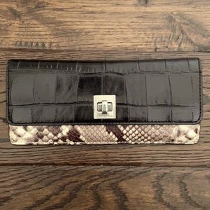 EUC Michael Kors Wallet